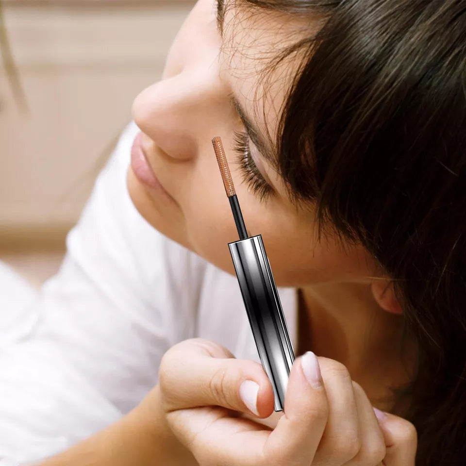 IronEye - Liquid eyeliner pen for long-lasting lift and volume